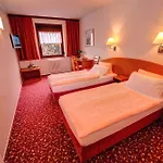Hotel Park Prŭhonice